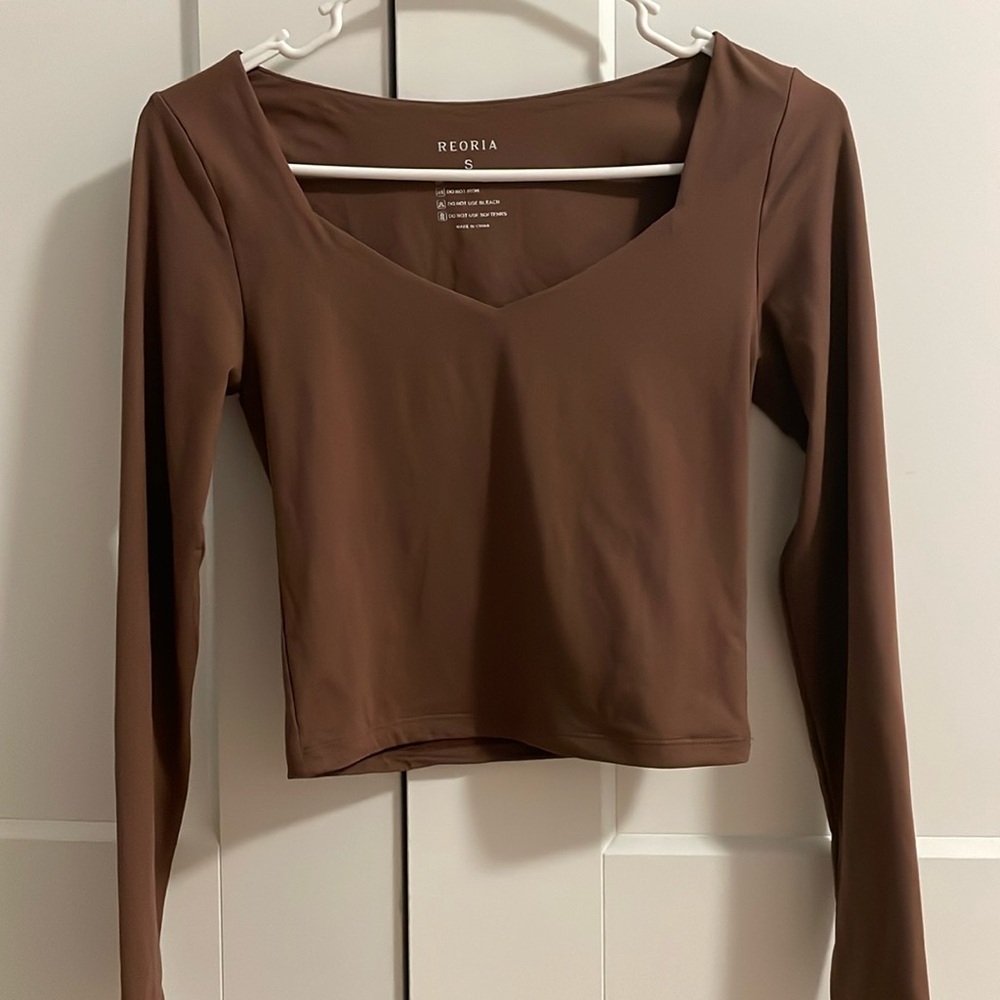 Reoria Brown V Neck Cropped Long sleeve